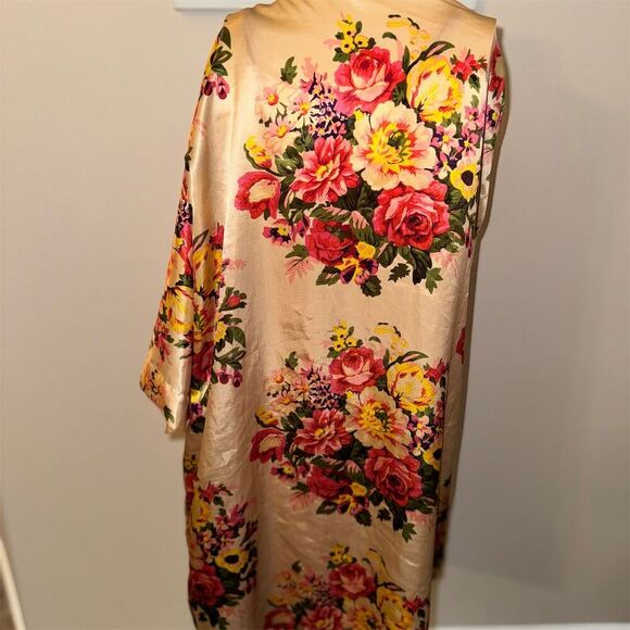 Women's Pink Floral Kimono Robe with Belt One Size - Picture 2 of 7
